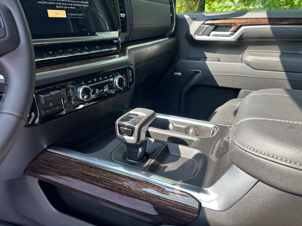 2026 GMC Sierra 1500 Crew Cab Standard Box 4-Wheel Drive Elevation Photo