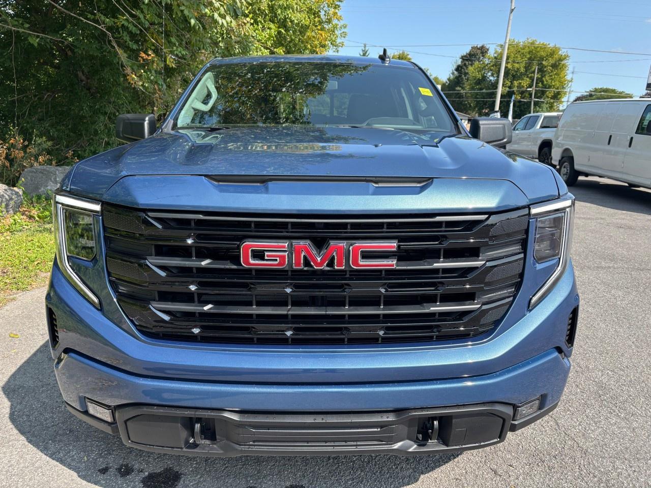 2026 GMC Sierra 1500 Crew Cab Standard Box 4-Wheel Drive Elevation Photo