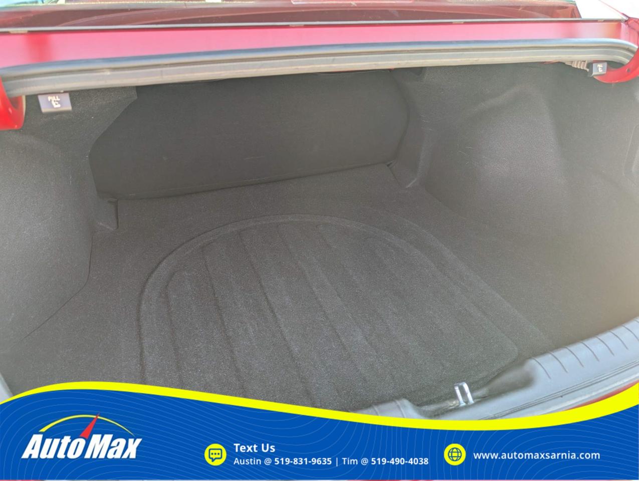 2022 Hyundai Elantra Preferred w/Sun & Tech Pkg 4dr Sedan Photo