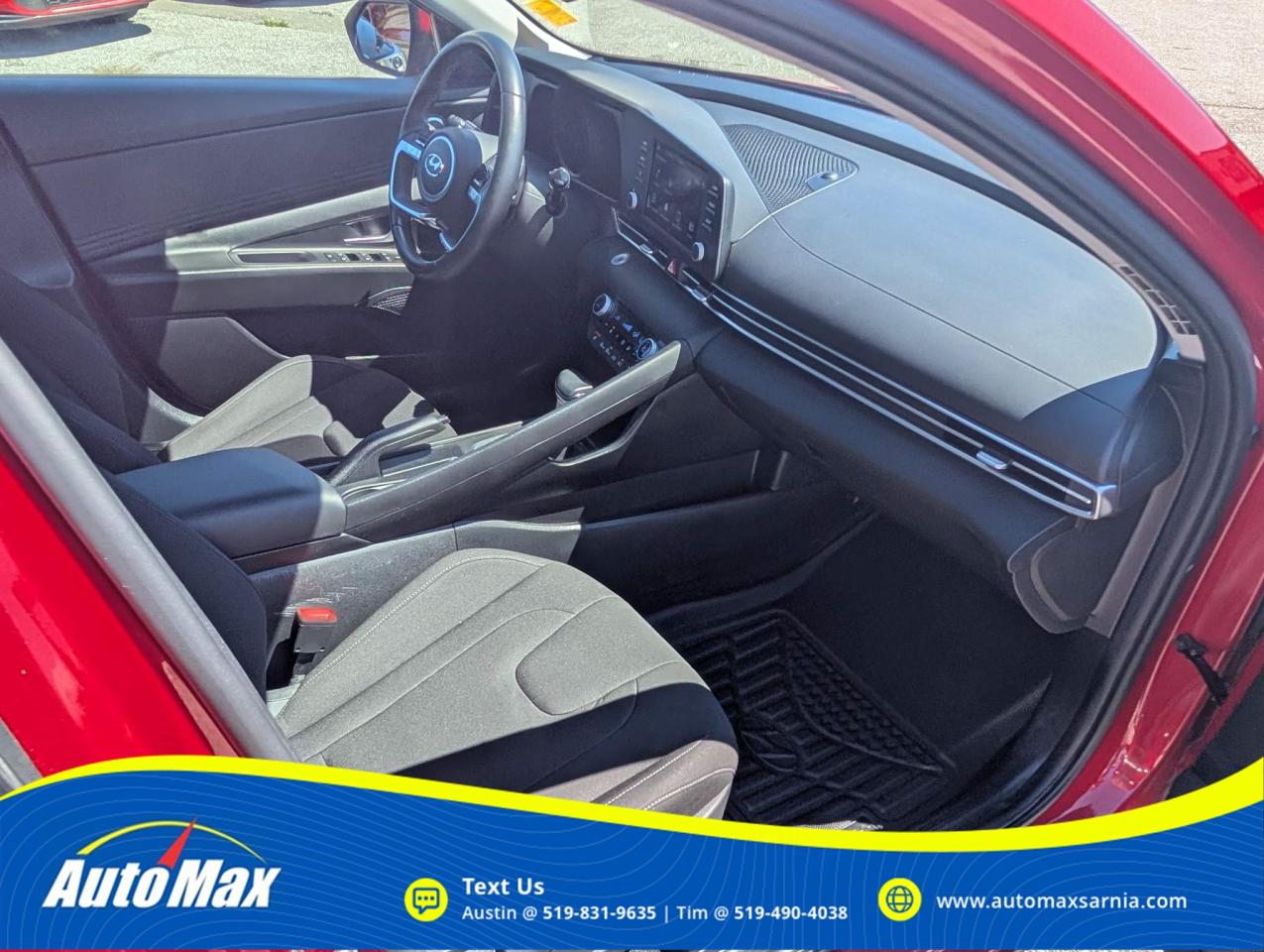 2022 Hyundai Elantra Preferred w/Sun & Tech Pkg 4dr Sedan Photo