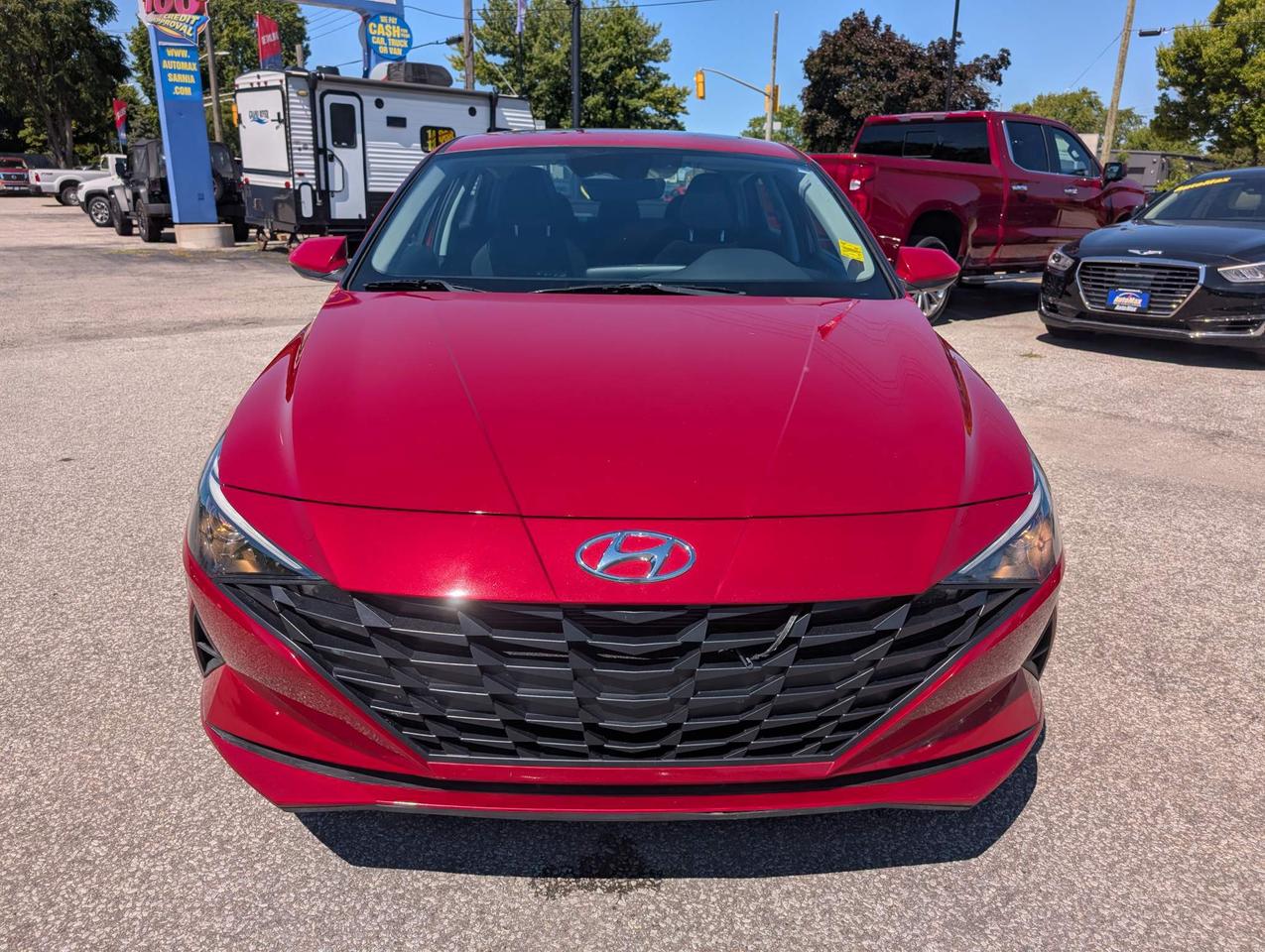 2022 Hyundai Elantra Preferred w/Sun & Tech Pkg 4dr Sedan Photo