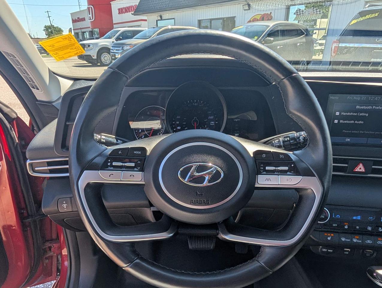2022 Hyundai Elantra Preferred w/Sun & Tech Pkg 4dr Sedan Photo