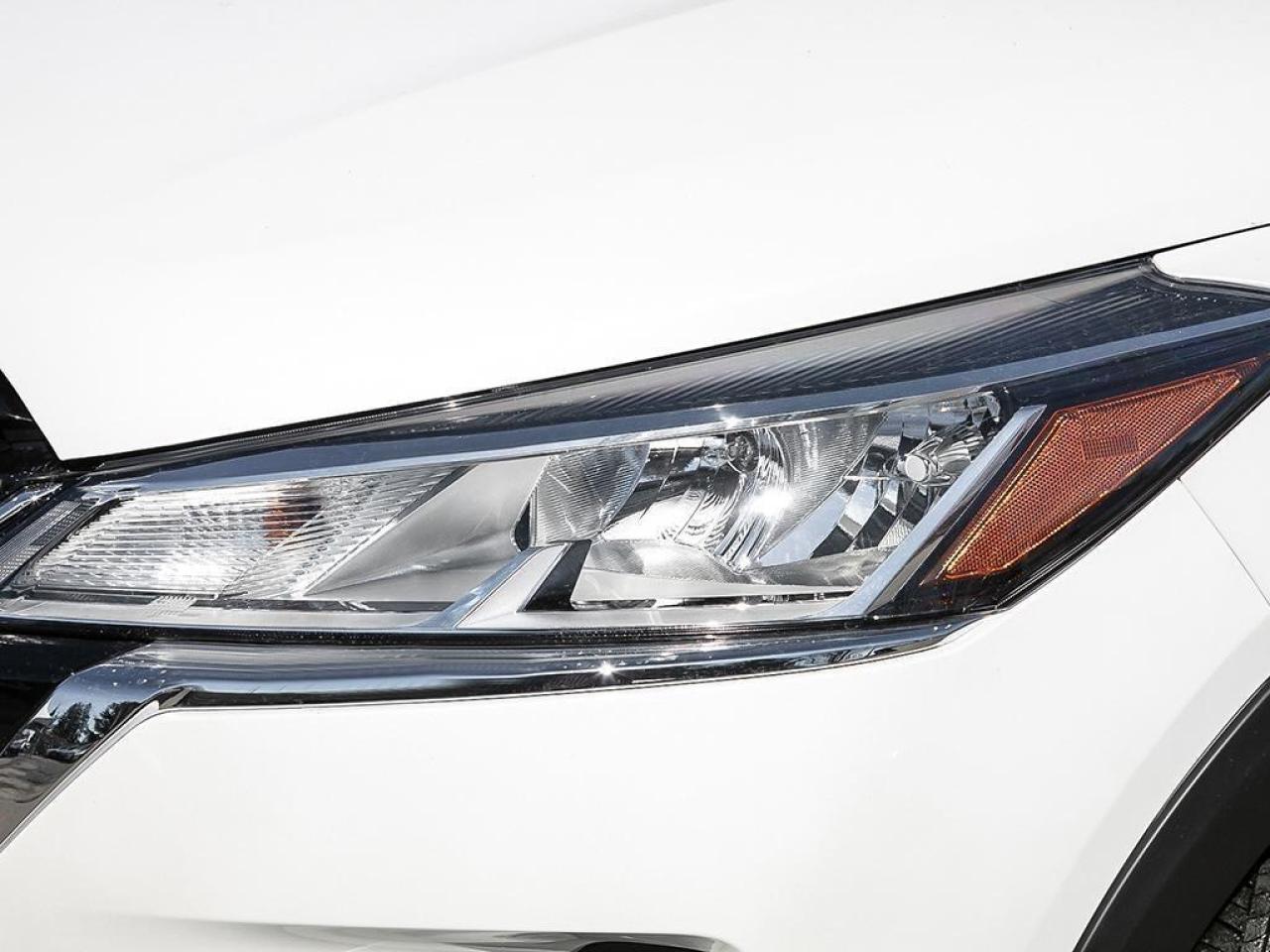 2025 Nissan Kicks Play SV 4dr Front-Wheel Drive Photo