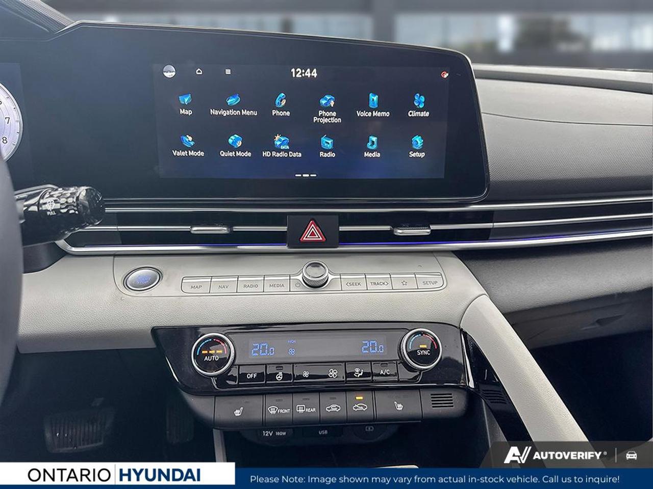 2026 Hyundai Elantra Luxury w/Two-Tone Interior 4dr Sedan Photo