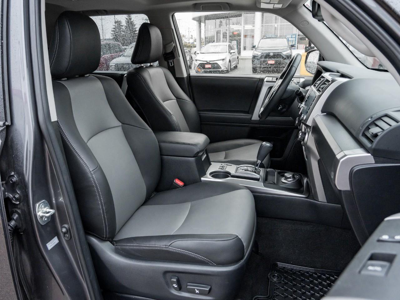 2023 Toyota 4Runner Base 4dr 4x4 Photo