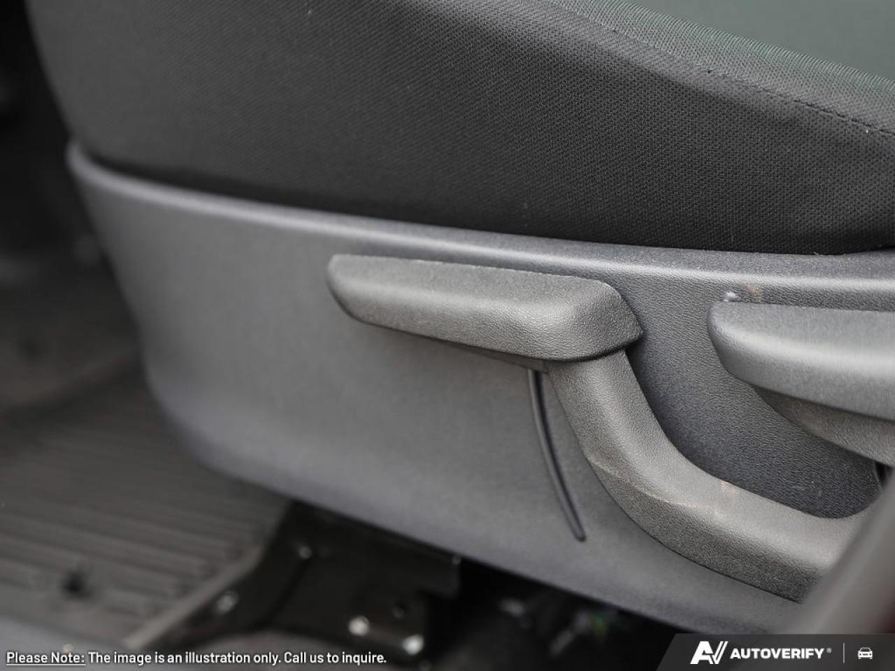 2025 Nissan Kicks Play S 4dr Front-Wheel Drive Photo