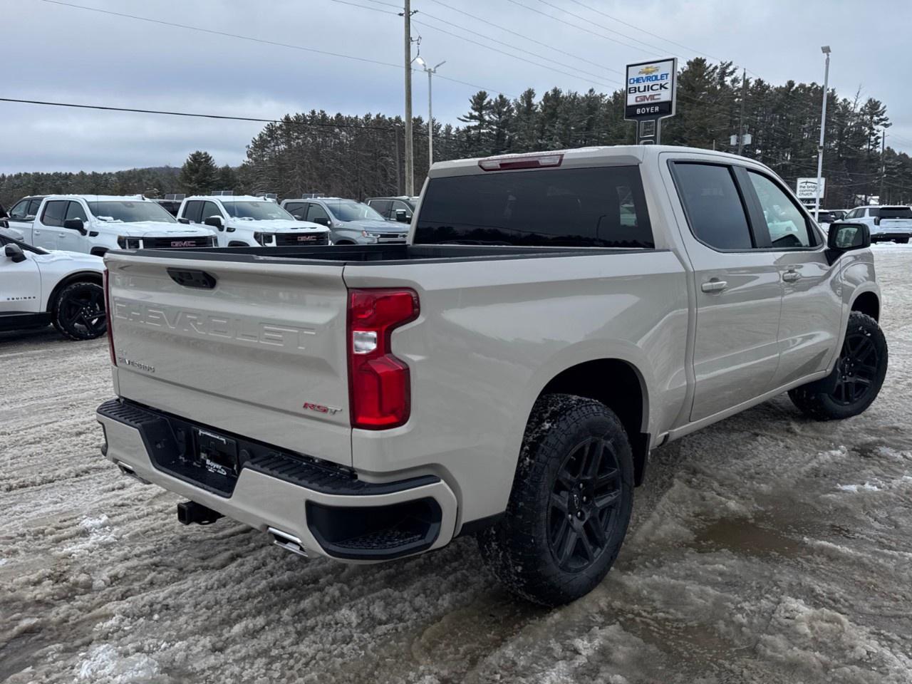 2026 Chevrolet Silverado 1500 Crew Cab Short Box 4-Wheel Drive RST Photo4