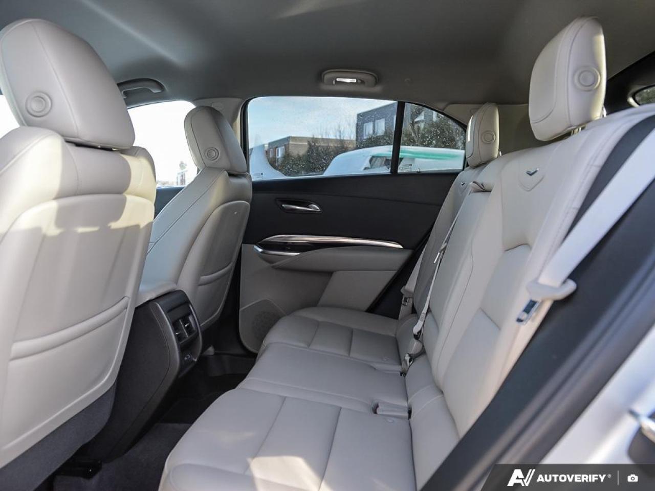 2022 Cadillac XT4 LUXURY AWD Photo