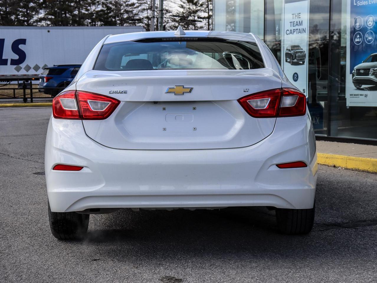 2018 Chevrolet Cruze LT Auto 4dr Sedan Photo3