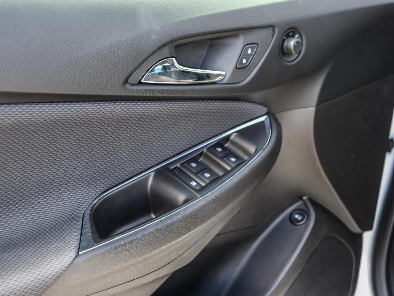 2018 Chevrolet Cruze LT Auto 4dr Sedan Photo