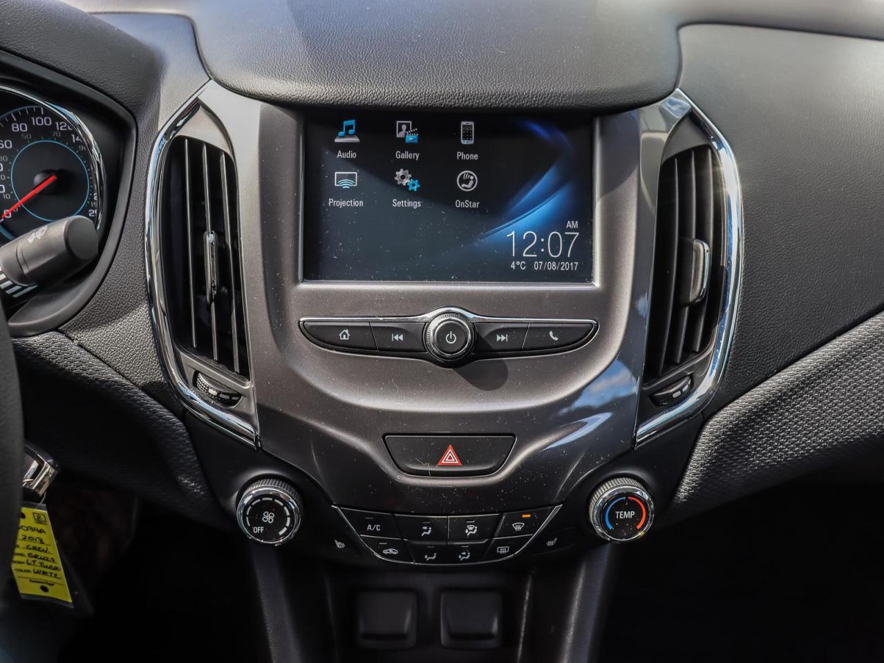 2018 Chevrolet Cruze LT Auto 4dr Sedan Photo