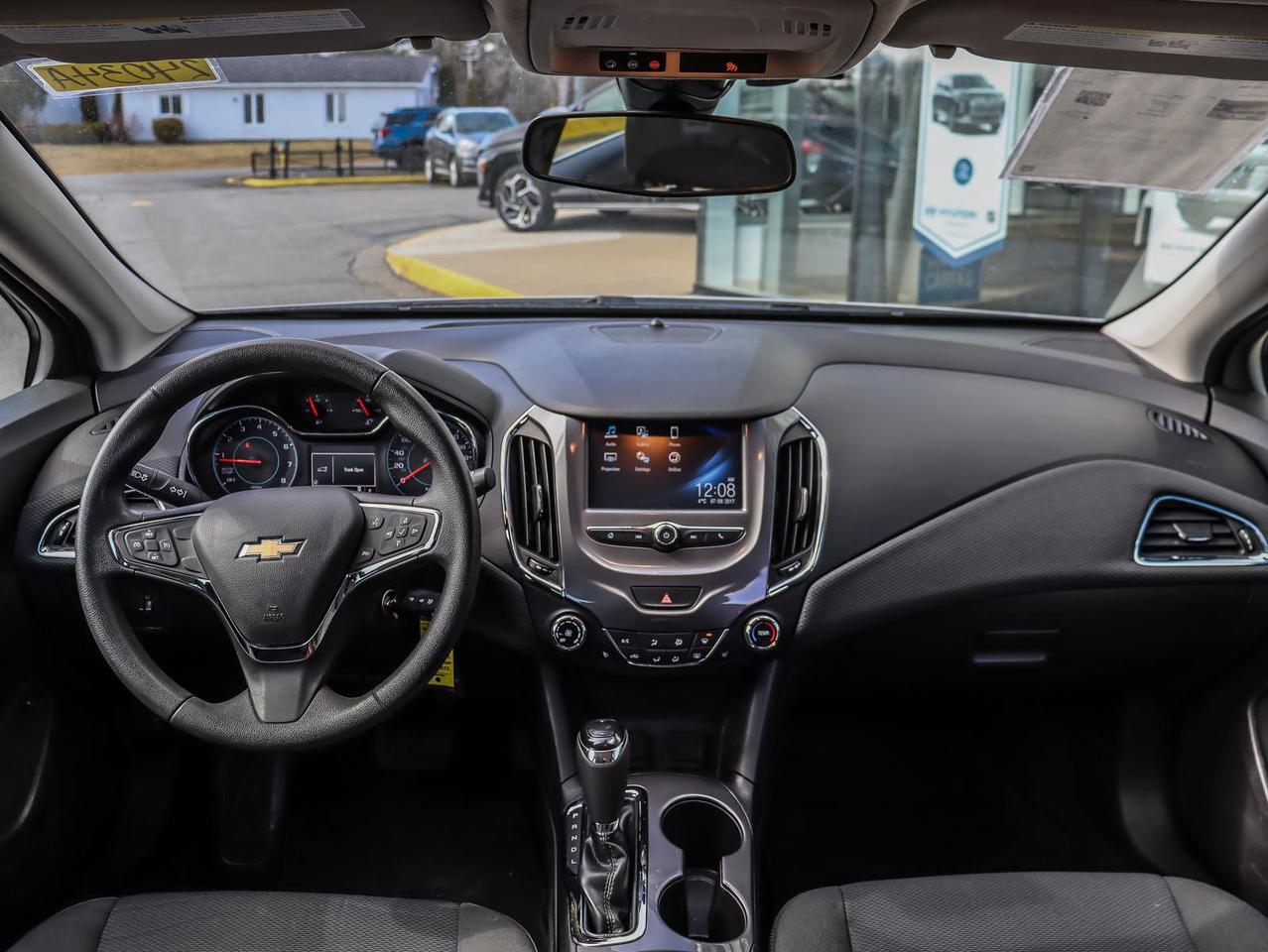 2018 Chevrolet Cruze LT Auto 4dr Sedan Photo