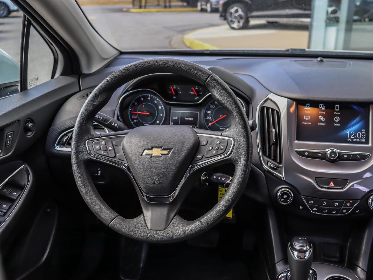 2018 Chevrolet Cruze LT Auto 4dr Sedan Photo