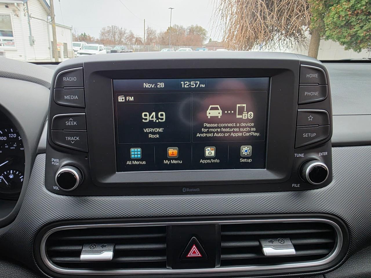 2021 Hyundai KONA 2.0L Essential 4dr Front-Wheel Drive Photo