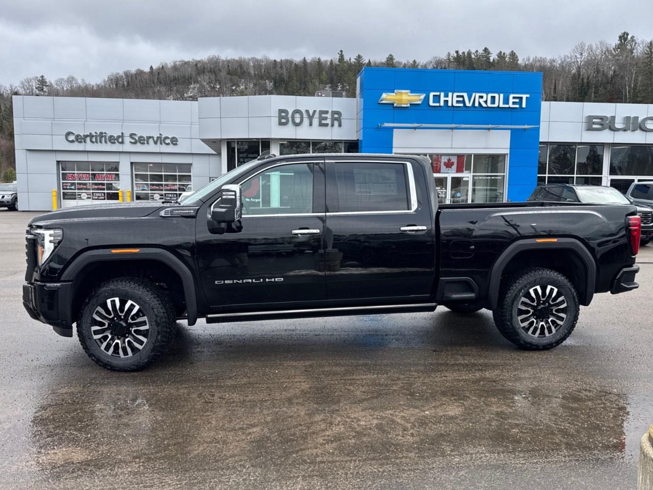 2026 GMC SIERRA 2500HD Crew Cab Standard Box 4-Wheel Drive Denali Ultimate Photo