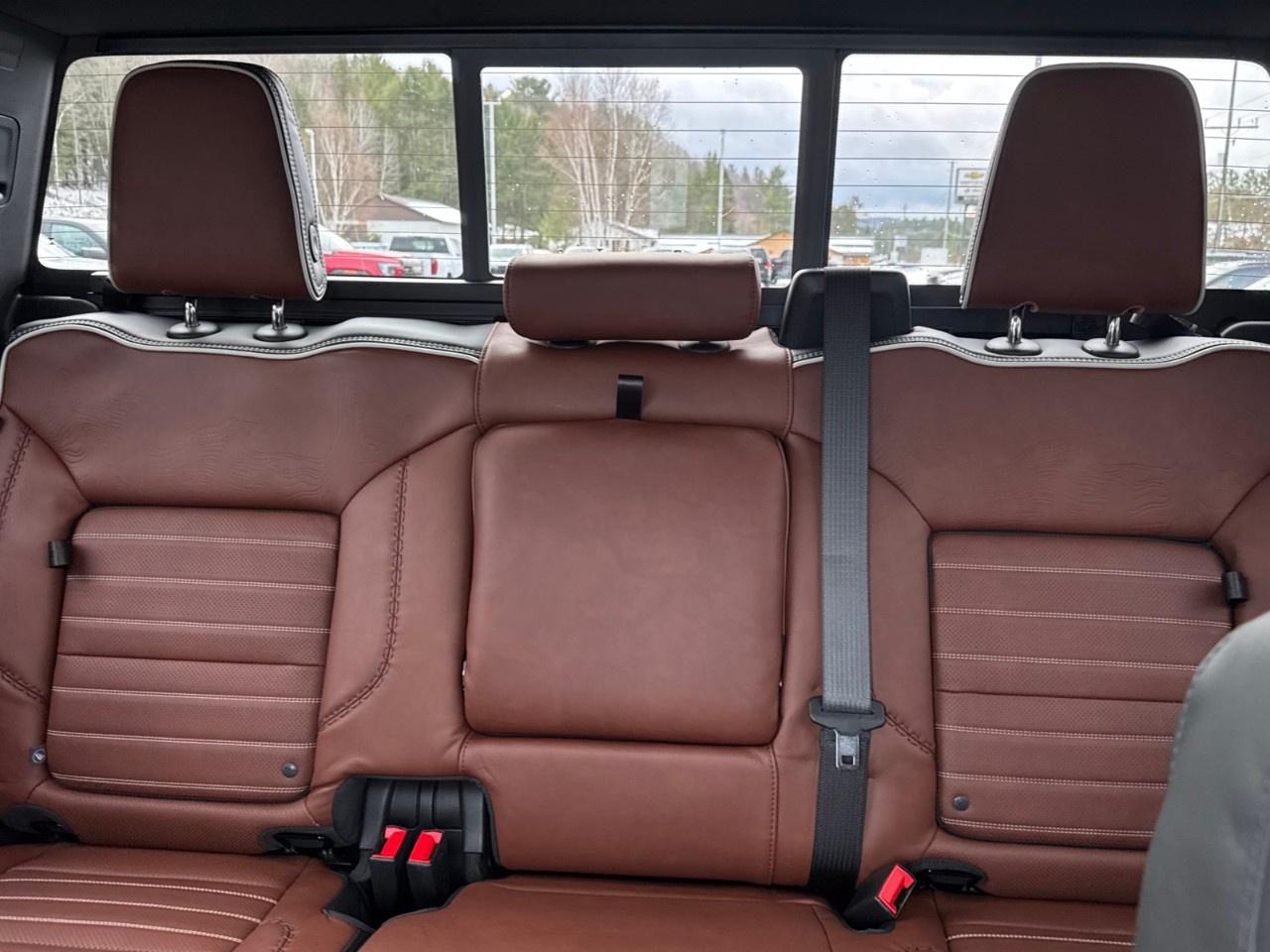 2026 GMC SIERRA 2500HD Crew Cab Standard Box 4-Wheel Drive Denali Ultimate Photo