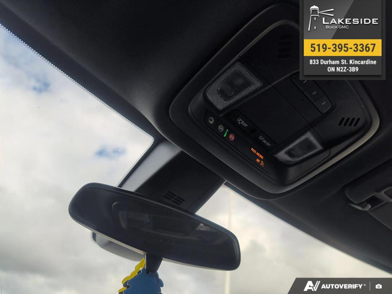 2023 Chevrolet Traverse LT Cloth All-Wheel Drive Photo