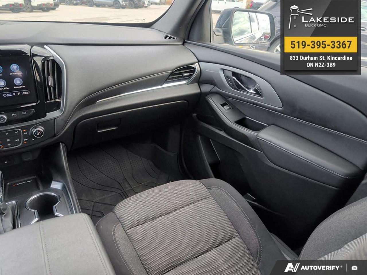 2023 Chevrolet Traverse LT Cloth All-Wheel Drive Photo