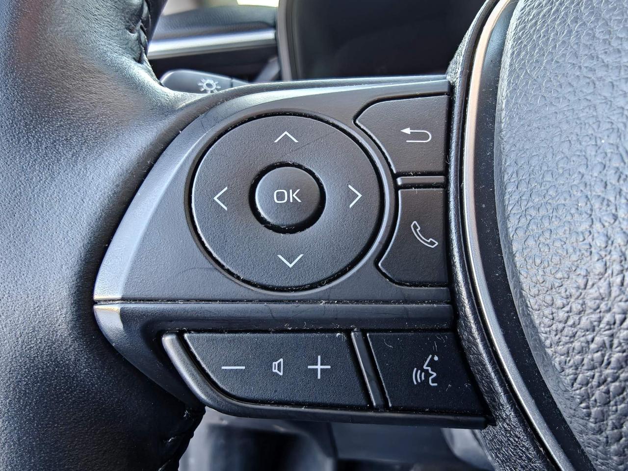 2024 Toyota Corolla Cross LE 4dr All-Wheel Drive Photo