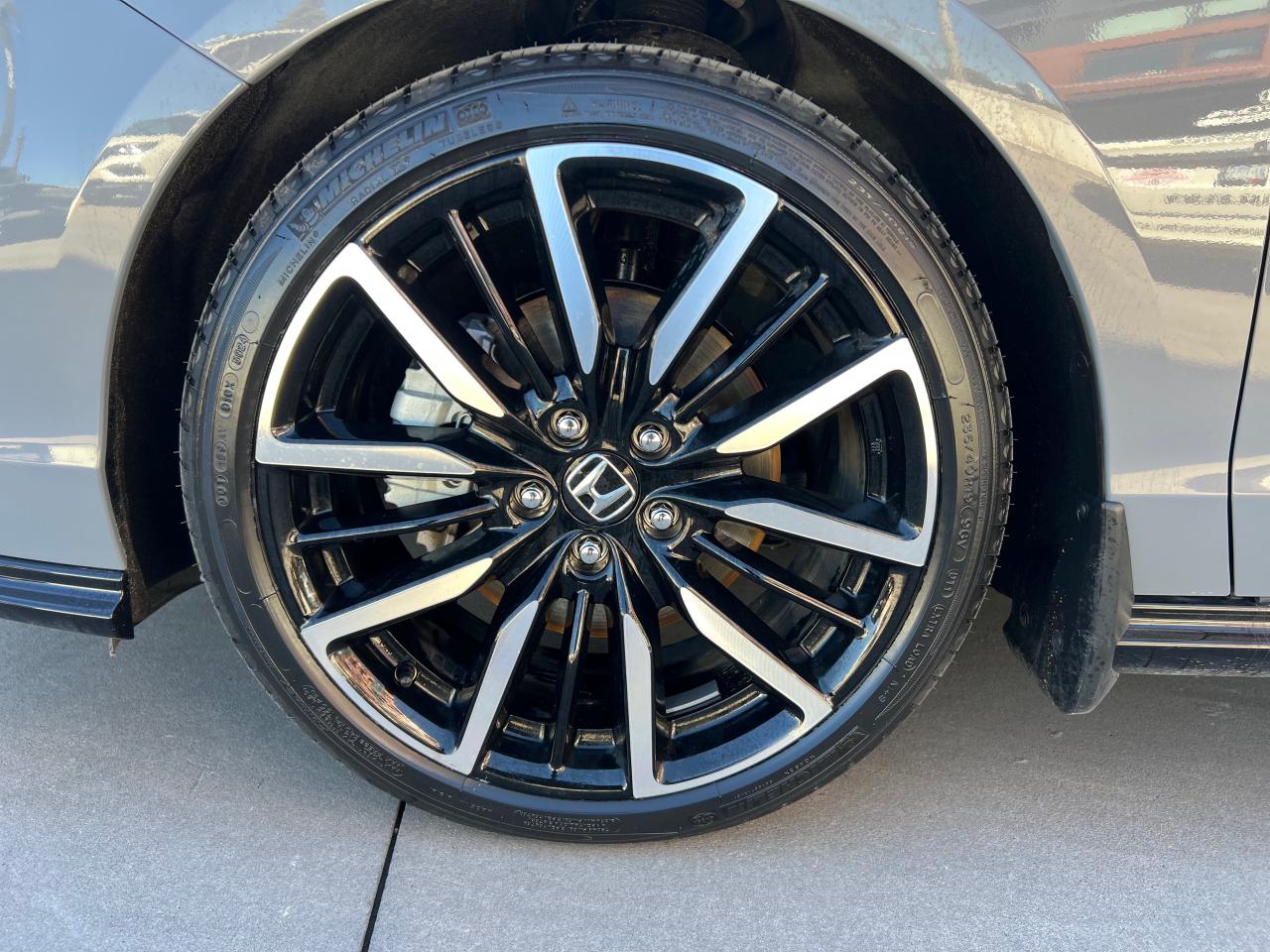 2024 Honda Accord Hybrid Touring 4dr Sedan Photo