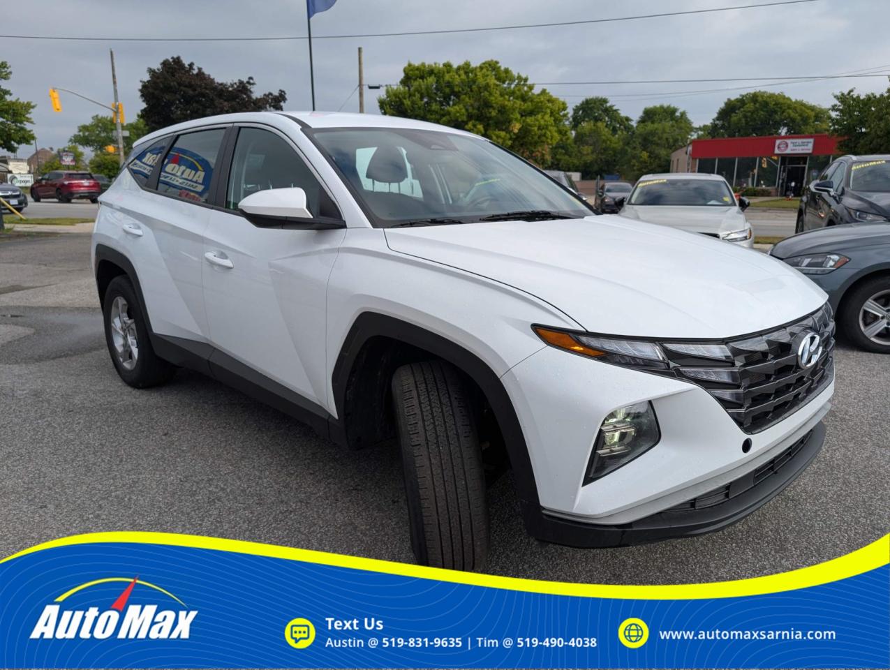 2023 Hyundai Tucson Essential 4dr All-Wheel Drive Photo2