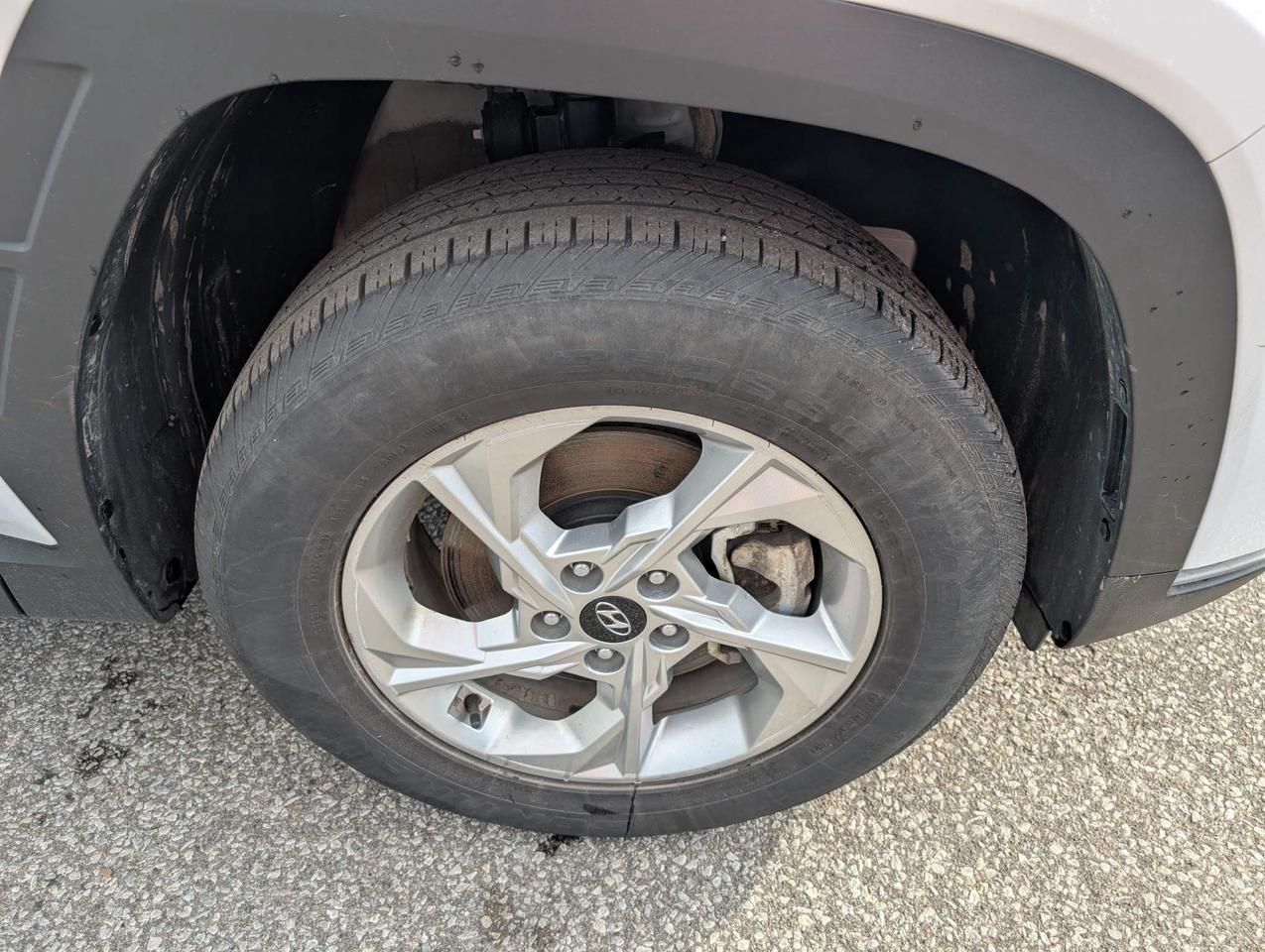 2023 Hyundai Tucson Essential 4dr All-Wheel Drive Photo