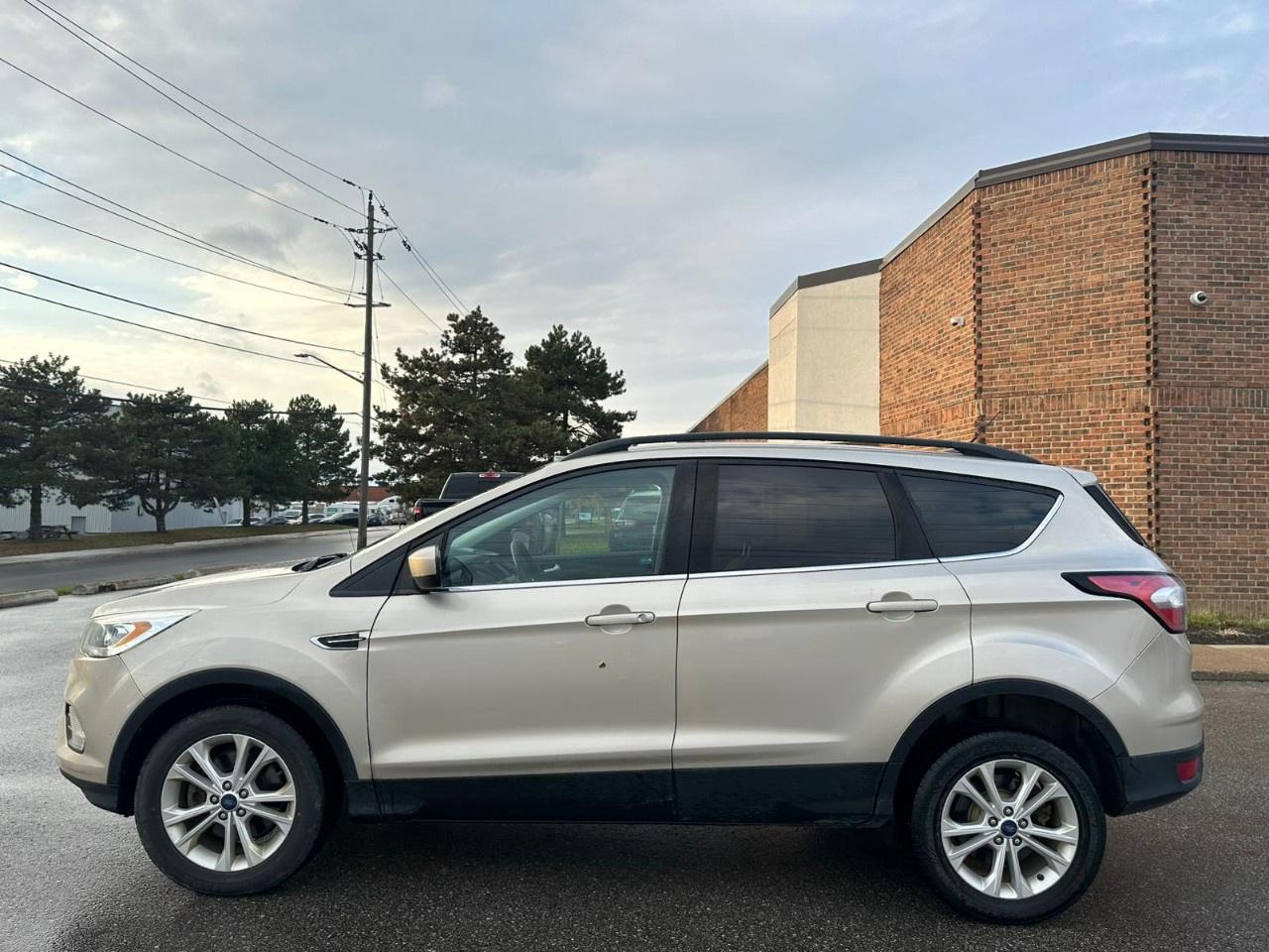 2017 Ford Escape 4WD 4dr SE Photo