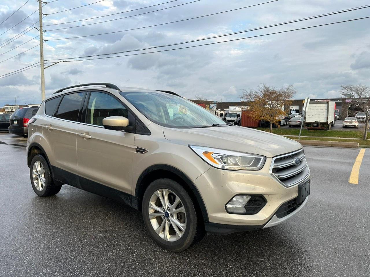 2017 Ford Escape 4WD 4dr SE Photo2