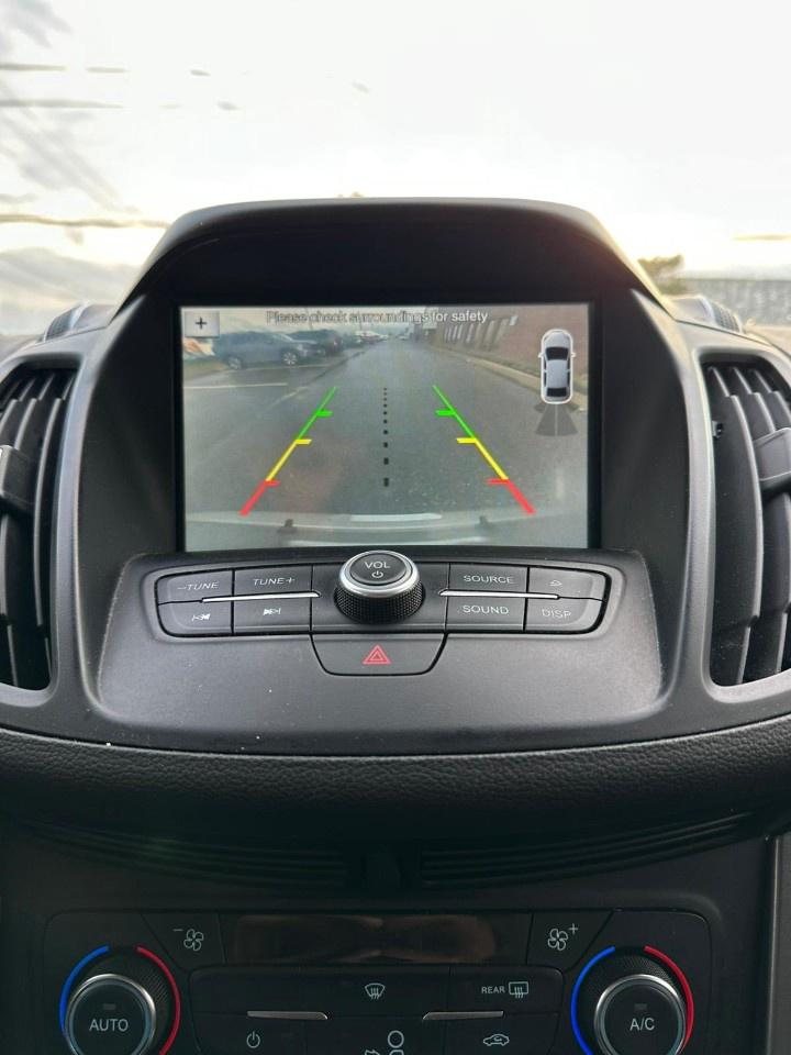 2017 Ford Escape 4WD 4dr SE Photo