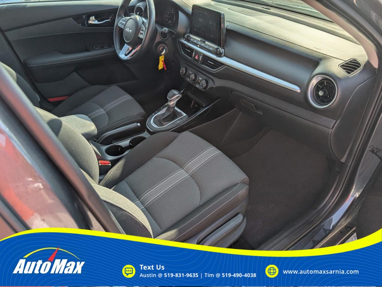 2023 Kia Forte EX 4dr Sedan Photo