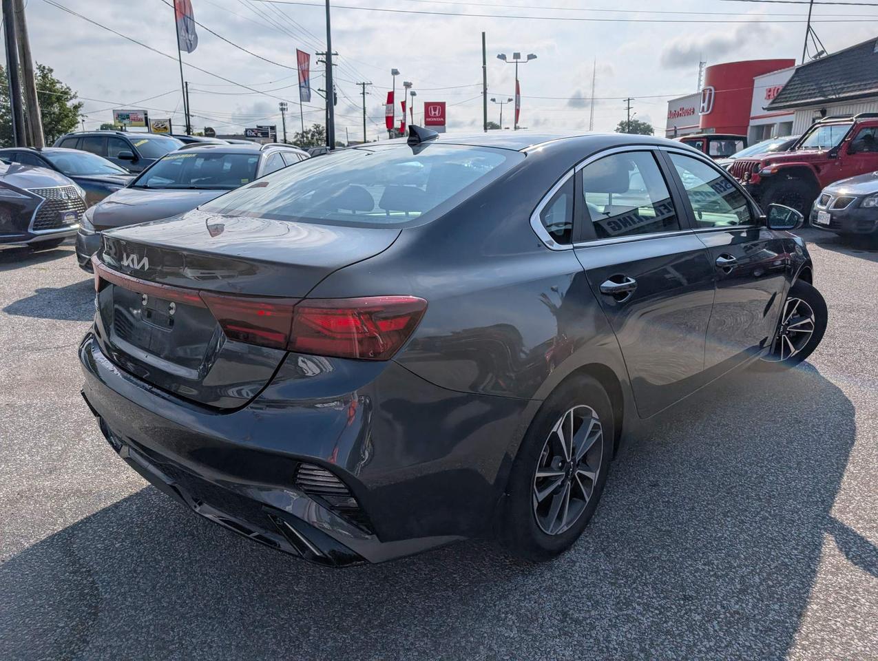 2023 Kia Forte EX 4dr Sedan Photo4