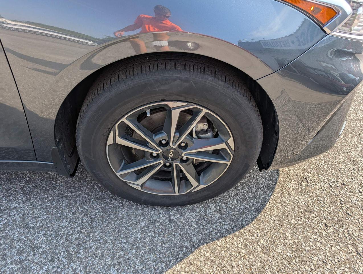 2023 Kia Forte EX 4dr Sedan Photo
