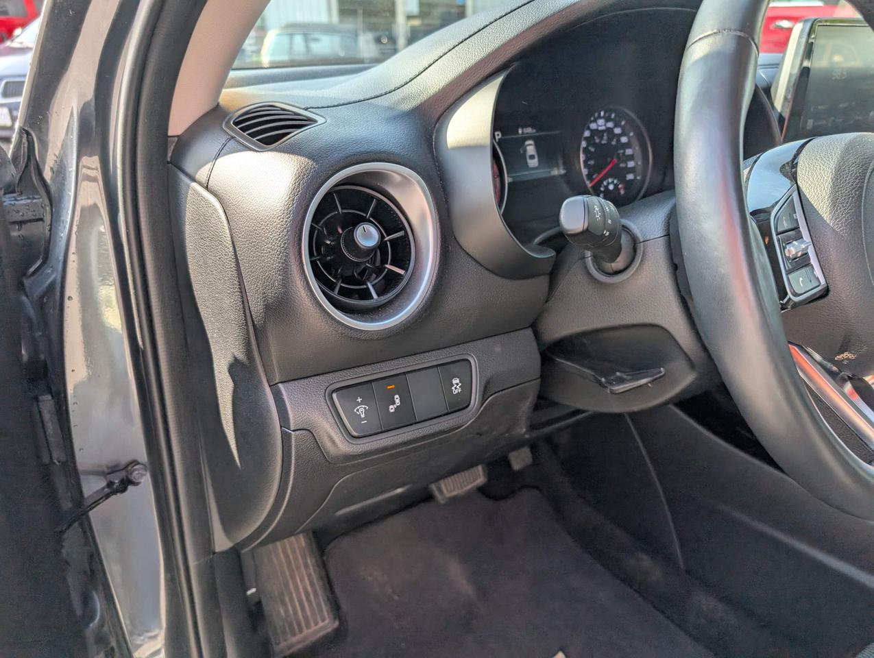 2023 Kia Forte EX 4dr Sedan Photo