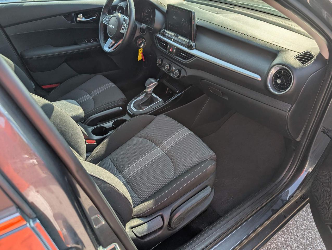 2023 Kia Forte EX 4dr Sedan Photo