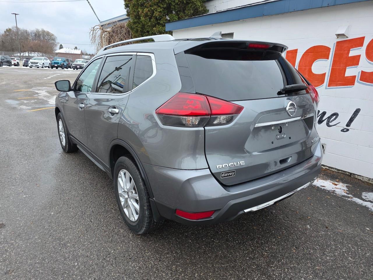 2020 Nissan Rogue S (CVT) 4dr All-Wheel Drive Photo4