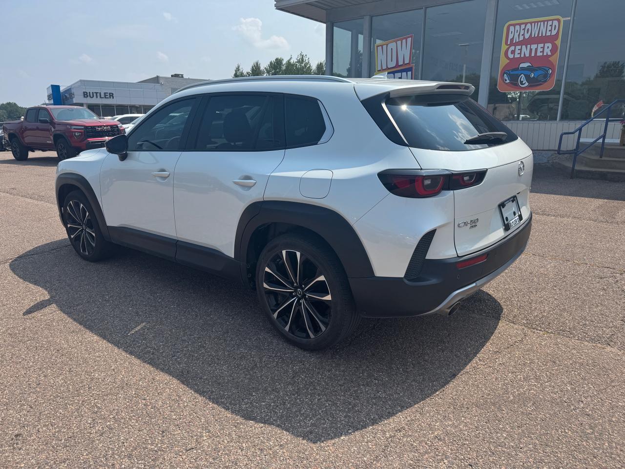 2023 Mazda CX-50 GT w/Turbo 4dr All-Wheel Drive Sport Utility Photo3