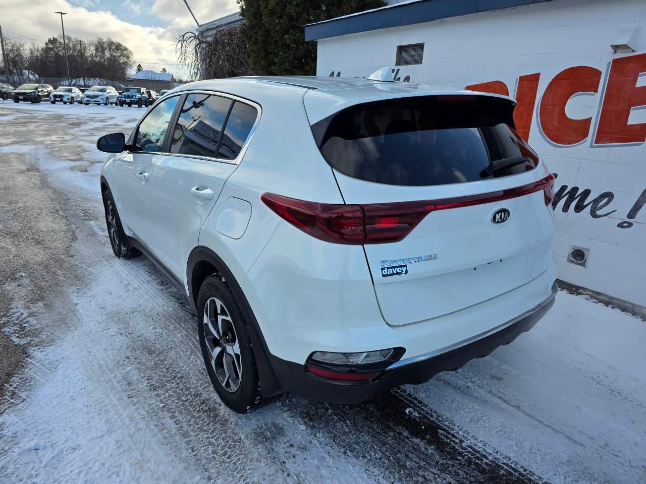 2022 Kia Sportage LX 4dr Front-wheel Drive Photo4