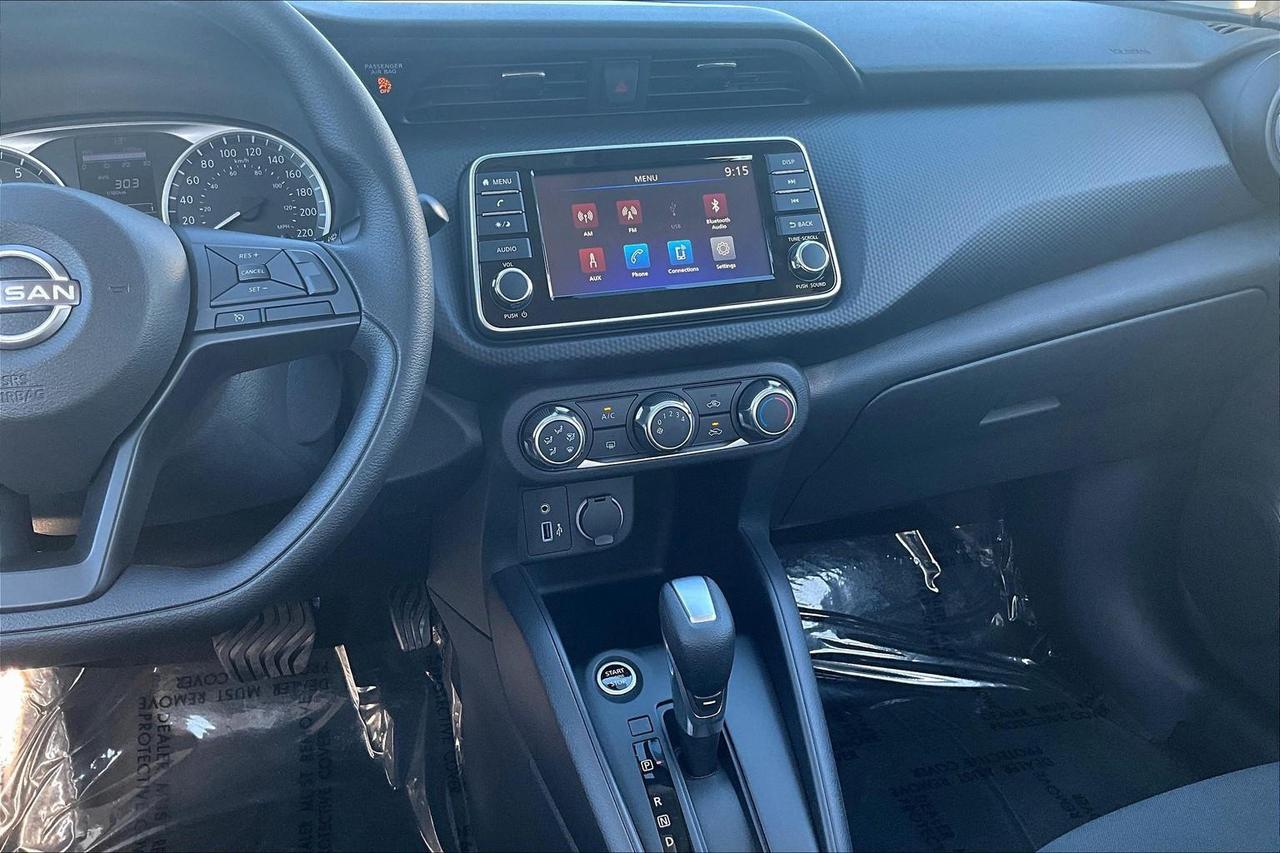 2025 Nissan Kicks Play S 4dr Front-Wheel Drive Photo