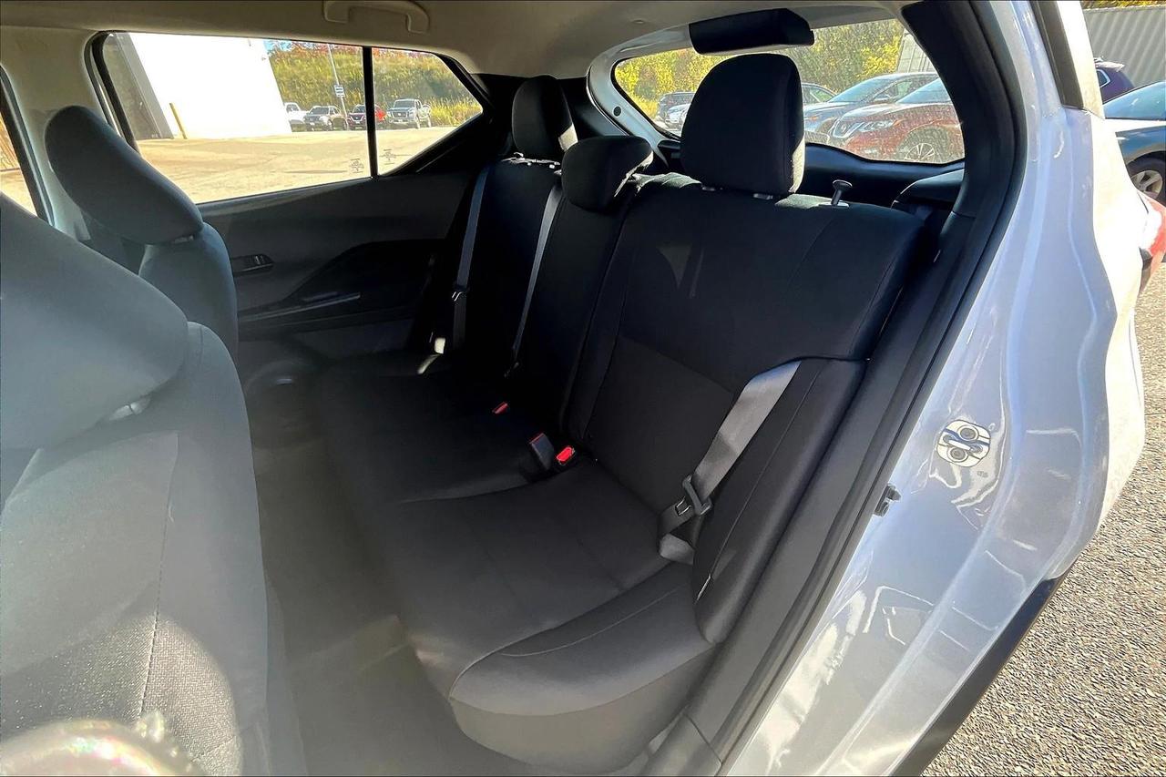2025 Nissan Kicks Play S 4dr Front-Wheel Drive Photo
