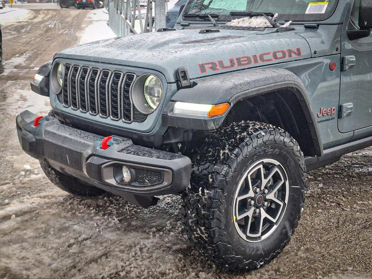 2026 Jeep Wrangler  Photo3