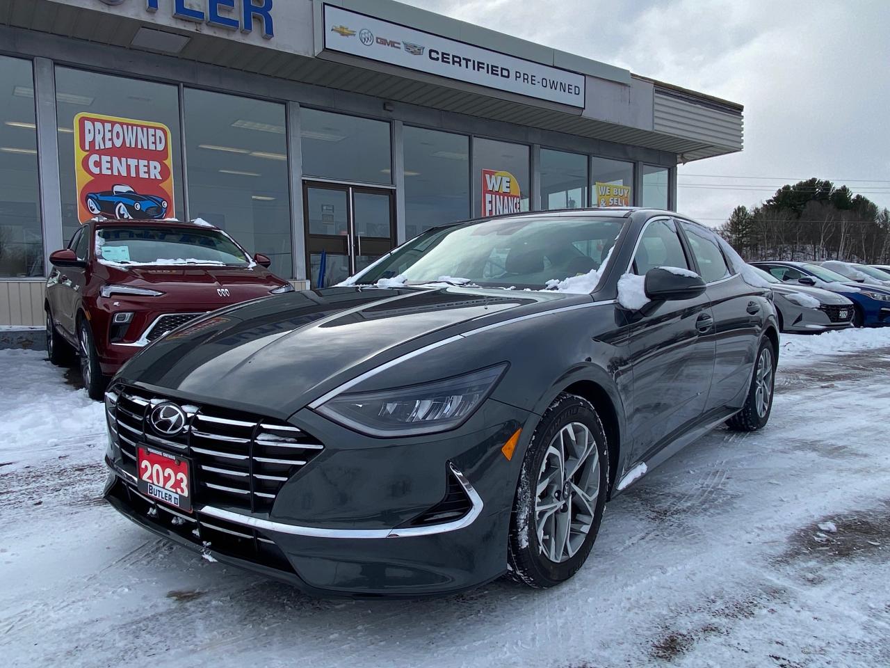 2023 Hyundai Sonata Preferred 4dr Sedan Photo0