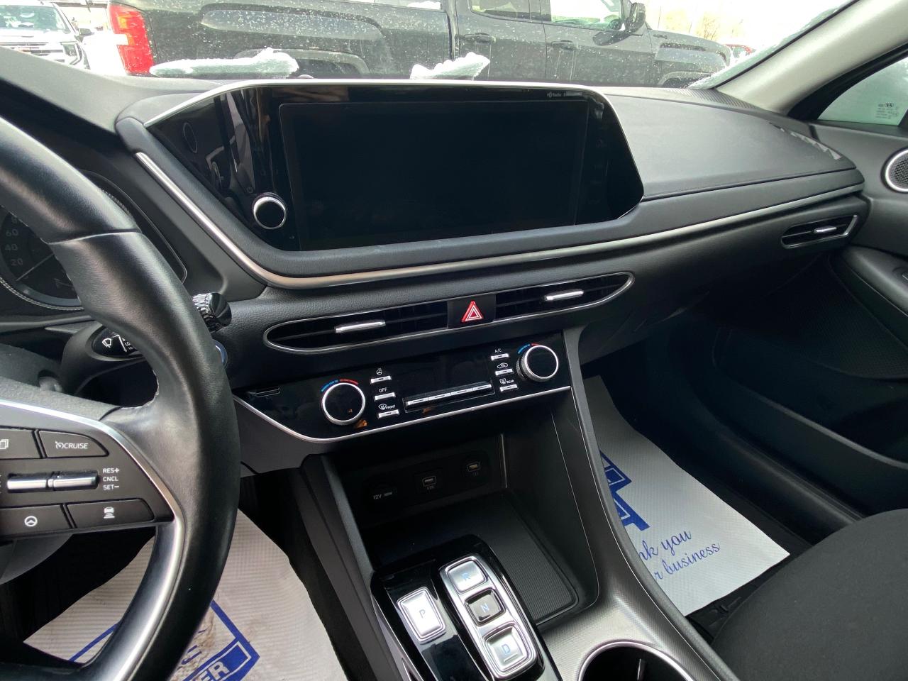 2023 Hyundai Sonata Preferred 4dr Sedan Photo