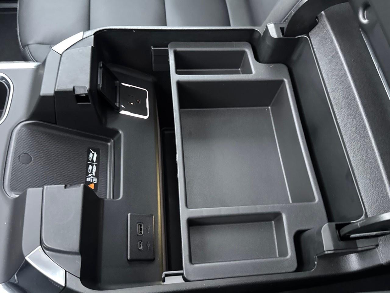 2026 Chevrolet Silverado 1500 Crew Cab Short Box 4-Wheel Drive RST Photo