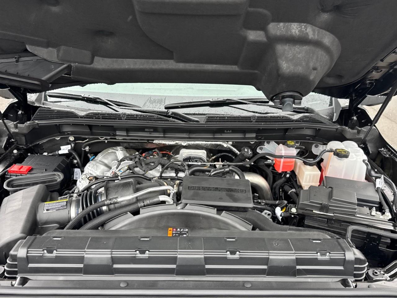 2026 GMC SIERRA 2500HD Crew Cab Standard Box 4-Wheel Drive AT4 Photo