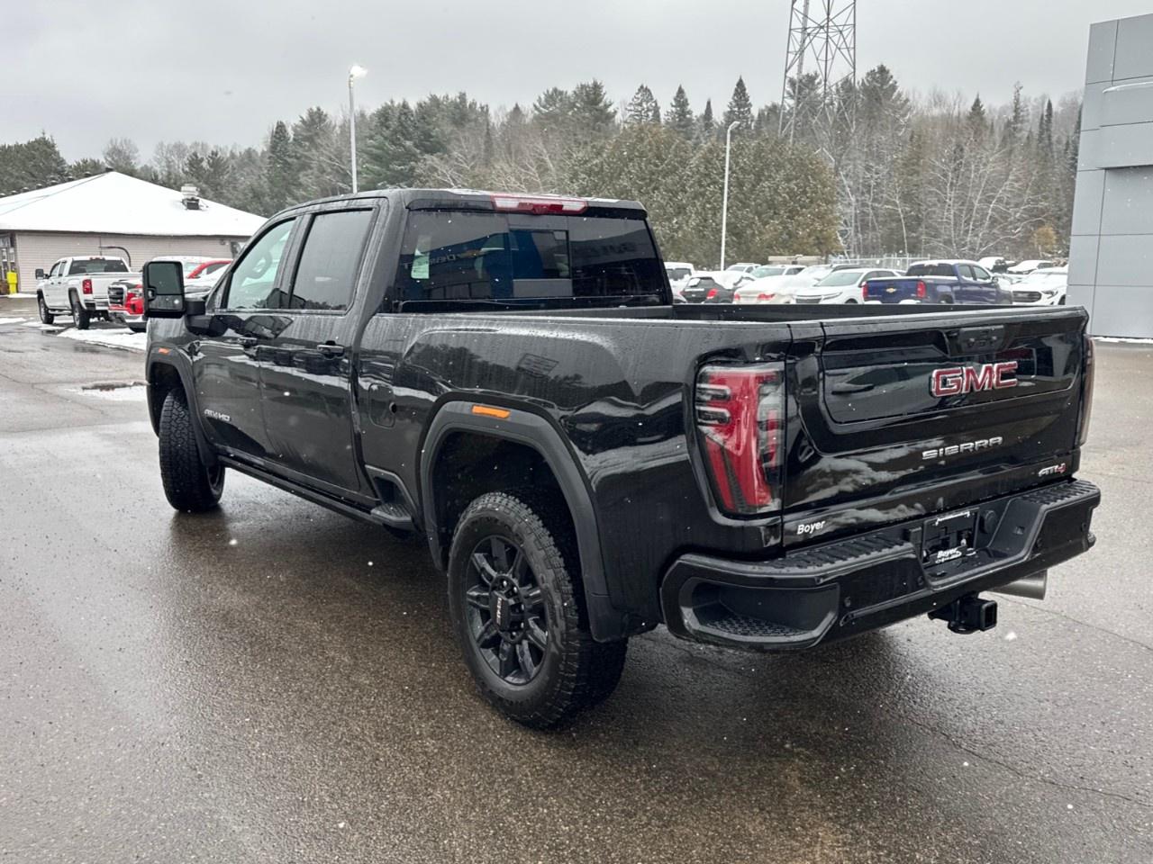 2026 GMC SIERRA 2500HD Crew Cab Standard Box 4-Wheel Drive AT4 Photo