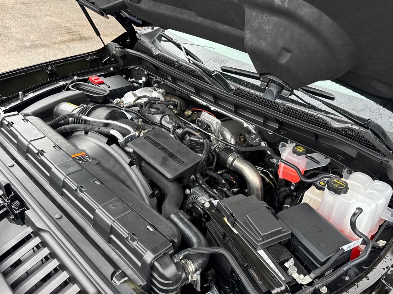 2026 GMC SIERRA 2500HD Crew Cab Standard Box 4-Wheel Drive AT4 Photo