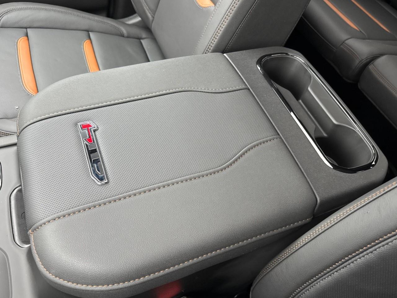 2026 GMC SIERRA 2500HD Crew Cab Standard Box 4-Wheel Drive AT4 Photo