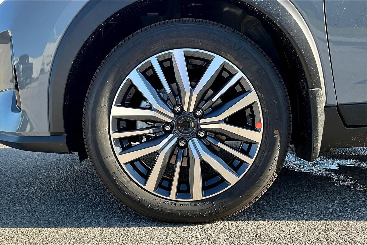2025 Nissan Kicks Play SV 4dr Front-Wheel Drive Photo