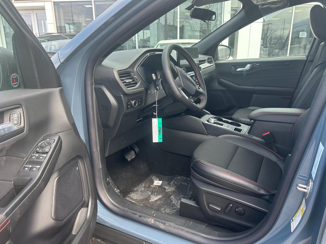 2025 Ford Escape ST-Line 4dr All-Wheel Drive Photo