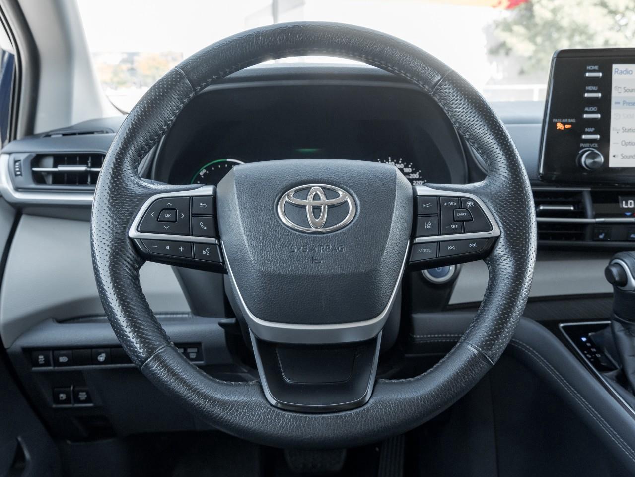 2021 Toyota Sienna XLE 7-Passenger 4dr All-Wheel Drive Passenger Van Photo